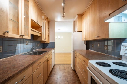 Kitchen Island Photo of 204 12890 17 Avenue, Surrey, BC