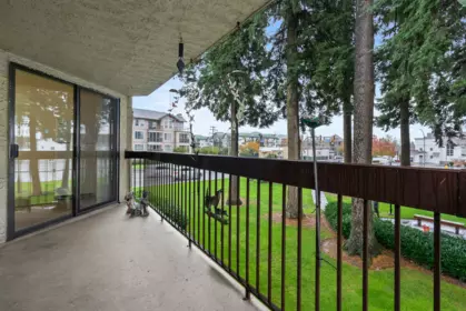 Laundry Room Photo of 235 31955 Old Yale Road, Abbotsford, BC