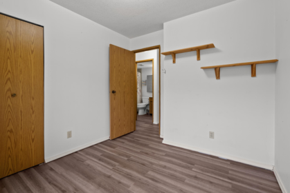 Walk-In Closet Photo of 235 31955 Old Yale Road, Abbotsford, BC