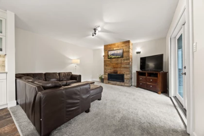 Breakfast Nook Photo of 9880 Goodall Place, Chilliwack, BC
