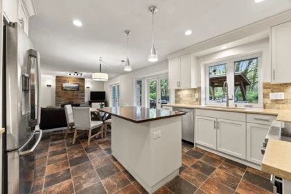Kitchen Photo of 9880 Goodall Place, Chilliwack, BC