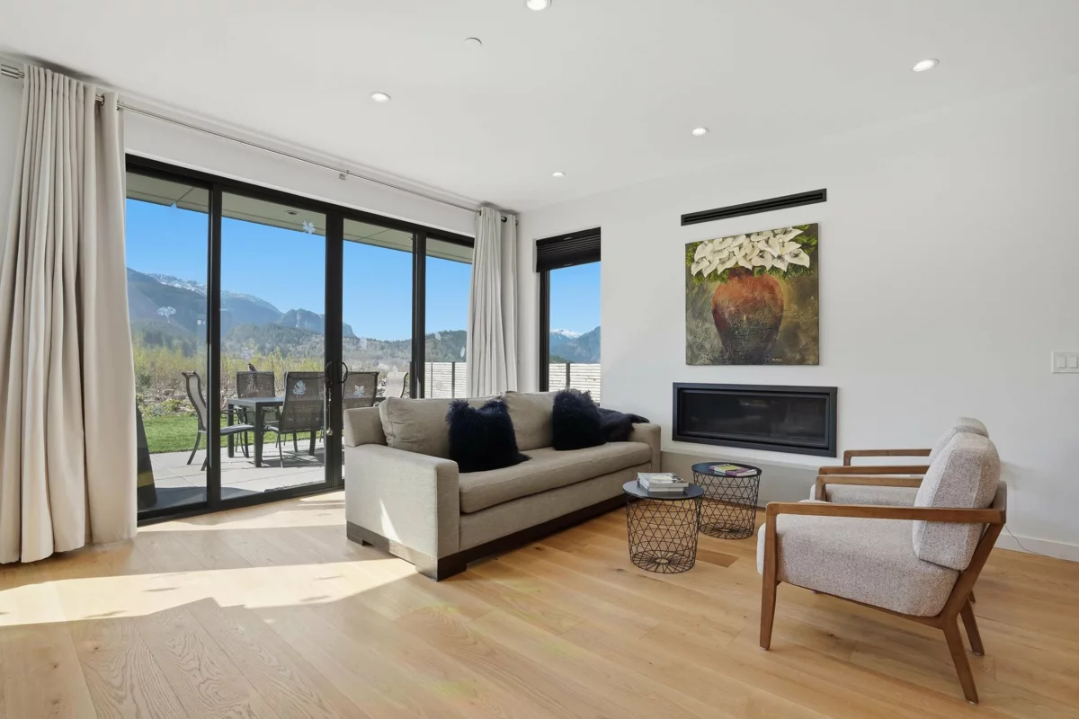 Living Room Photo of 2978 Huckleberry Drive, Squamish, BC