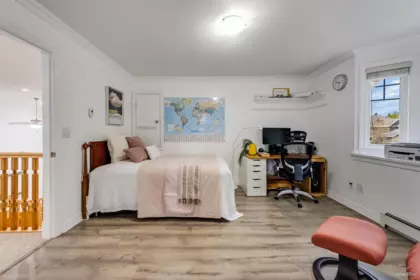 Mudroom Photo of 14906 23 Avenue, Surrey, BC