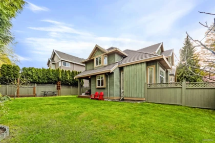 Outdoor Kitchen Photo of 14906 23 Avenue, Surrey, BC