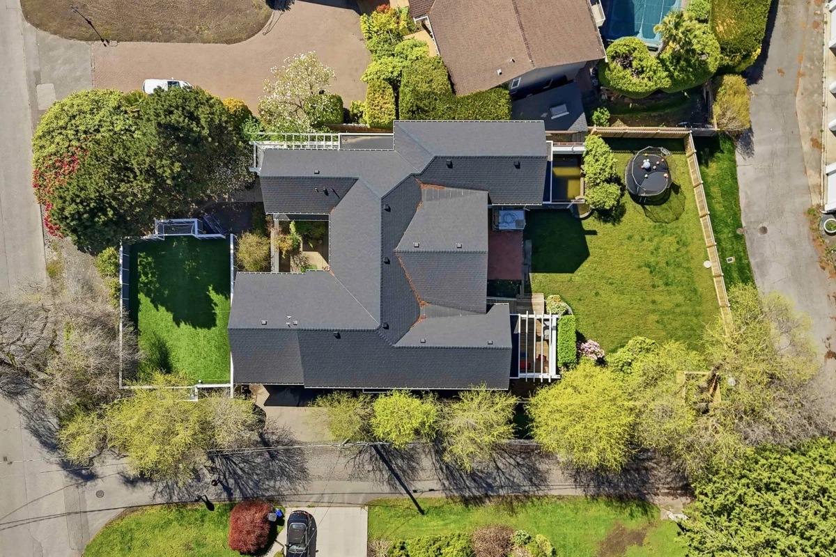 Family Room Photo of 29 English Bluff Road, Delta, BC