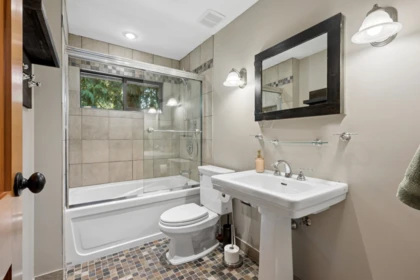 Mudroom Photo of 2857 Violet Street, North Vancouver, BC