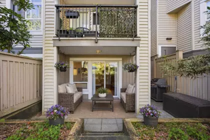 155 1100 E 29th Street, North Vancouver, BC, North Vancouver — Apartment/Condo for sale