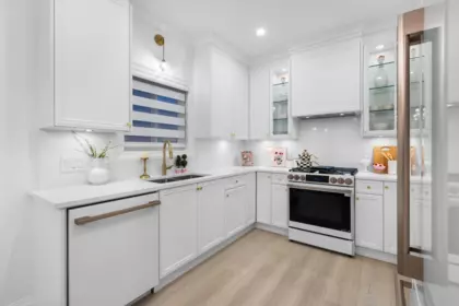 Kitchen Island Photo of 5138 Dominion Street, Burnaby, BC