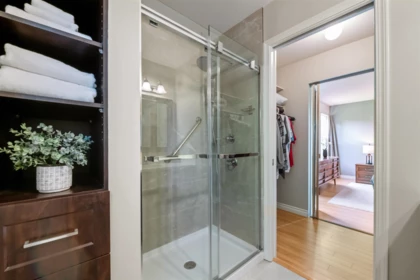 Powder Room Photo of 2436 126 Street, Surrey, BC