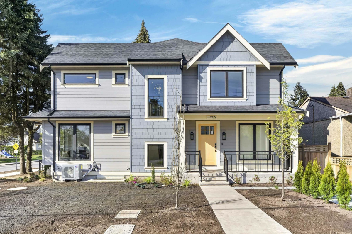 Exterior Rear Photo of 2 902 First Street, New Westminster, BC
