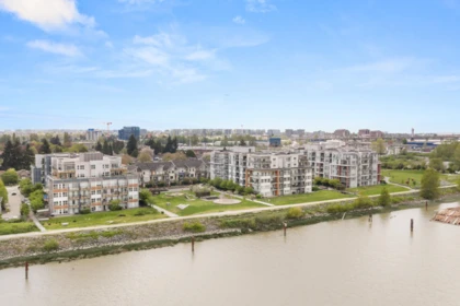 Hot Tub / Spa Photo of 19 10133 River Drive, Richmond, BC