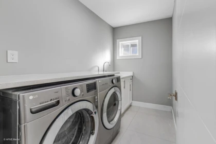 Hallway Photo of 17268 61a Avenue, Surrey, BC