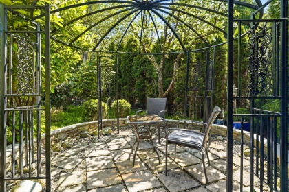 Hot Tub / Spa Photo of 19736 71a Avenue, Langley, BC