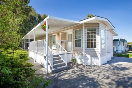 120 201 Cayer Street, Coquitlam, BC, Coquitlam — Manufactured Home for sale