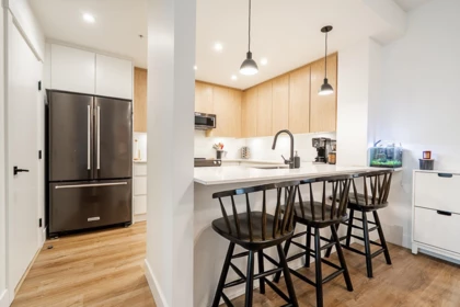 Kitchen Island Photo of 1608 2180 Kelly Avenue, Port Coquitlam, BC