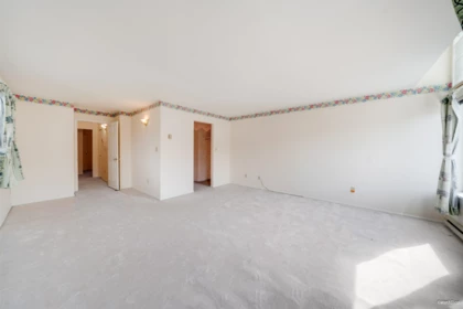 Entry Foyer Photo of 10 10900 No. 2 Road, Richmond, BC
