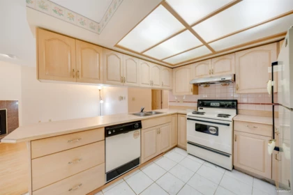 Laundry Room Photo of 10 10900 No. 2 Road, Richmond, BC