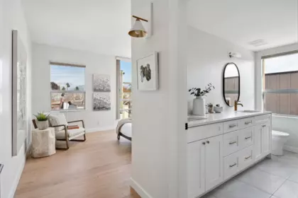 Guest Bathroom Photo of 402 5790 E Boulevard, Vancouver, BC
