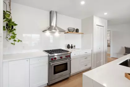 Kitchen Island Photo of 402 5790 E Boulevard, Vancouver, BC