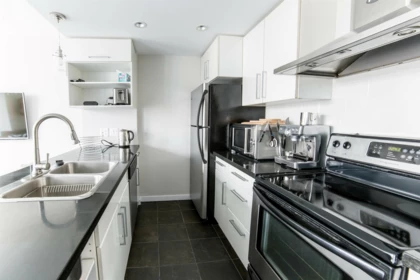 Kitchen Photo of 707 633 Abbott Street, Vancouver, BC