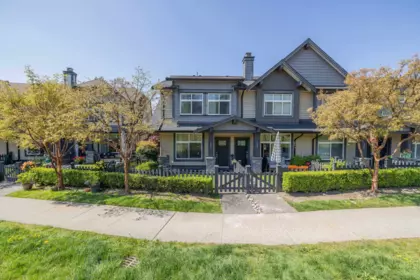 Community Amenities Photo (Clubhouse) of 18 13819 232 Street, Maple Ridge, BC