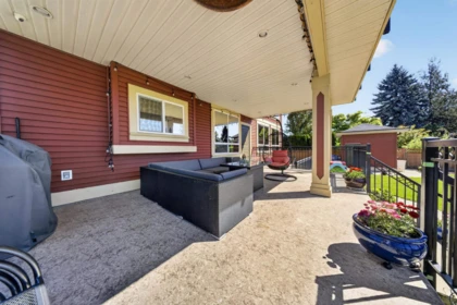 Staircase Photo of 31920 Glenwood Avenue, Abbotsford, BC