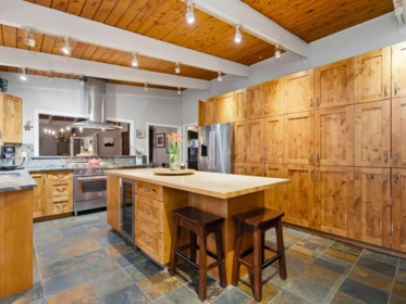 Office / Den Photo of 837 Wildwood Place, West Vancouver, BC