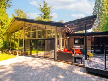 Swimming Pool Photo of 837 Wildwood Place, West Vancouver, BC