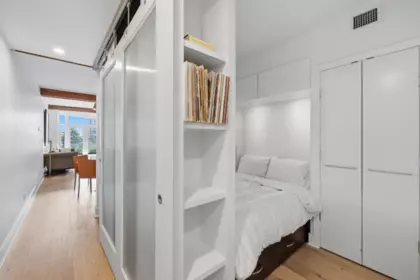 Powder Room Photo of 407 1275 Hamilton Street, Vancouver, BC