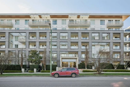 Front Yard Photo of 608 6677 Cambie Street, Vancouver, BC