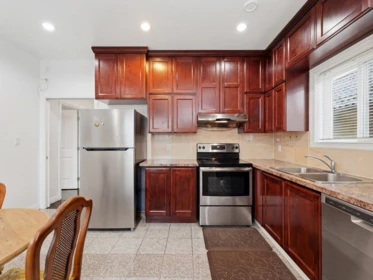Breakfast Nook Photo of 1115 Boundary Road, Vancouver, BC