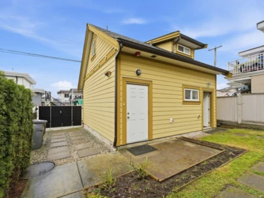 Hot Tub / Spa Photo of 1115 Boundary Road, Vancouver, BC