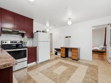 Laundry Room Photo of 1115 Boundary Road, Vancouver, BC