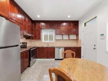 Pantry Photo of 1115 Boundary Road, Vancouver, BC