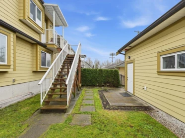 Swimming Pool Photo of 1115 Boundary Road, Vancouver, BC