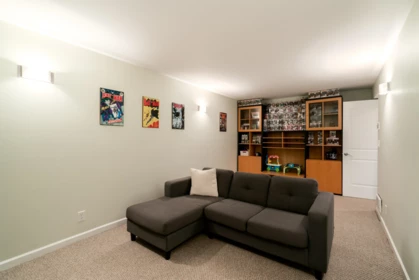 Garage Interior Photo of 330 Richmond Street, New Westminster, BC