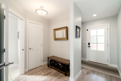 Primary Bathroom Photo of 330 Richmond Street, New Westminster, BC