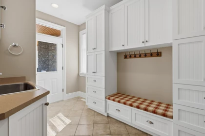 Guest Bathroom Photo of 16398 36a Avenue, Surrey, BC