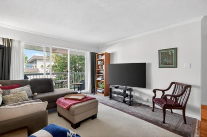 202 1331 Fir Street, White Rock, BC, White Rock — Apartment/Condo for sale