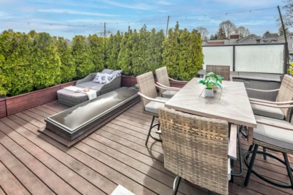 Hot Tub / Spa Photo of 406 888 W 13th Avenue, Vancouver, BC