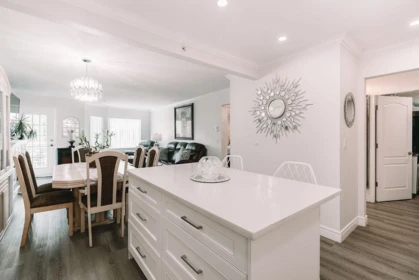 Kitchen Island Photo of 301 19236 Ford Road, Pitt Meadows, BC