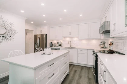 Kitchen Photo of 301 19236 Ford Road, Pitt Meadows, BC
