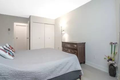 Hallway Photo of 309 17695 58 Avenue, Surrey, BC