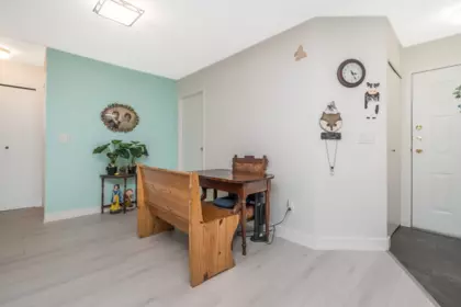 Walk-In Closet Photo of 309 17695 58 Avenue, Surrey, BC