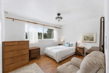 Bedroom 3 Photo of 922 Canyon Boulevard, North Vancouver, BC