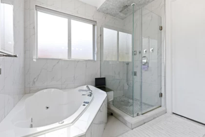 Swimming Pool Photo of 14678 St Andrews Drive, Surrey, BC