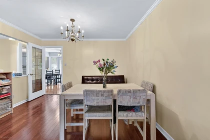 Kitchen Island Photo of 5 7531 No. 1 Road, Richmond, BC