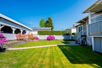 Front Yard Photo of 4533 Venables Street, Burnaby, BC