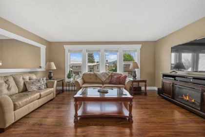 Breakfast Nook Photo of 6235 Dundee Place, Chilliwack, BC