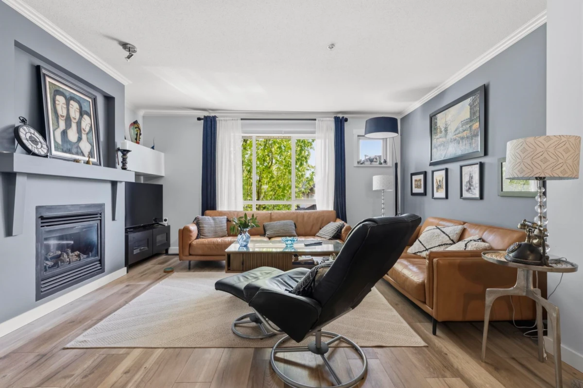 Family Room Photo of 94 20350 68 Avenue, Langley, BC
